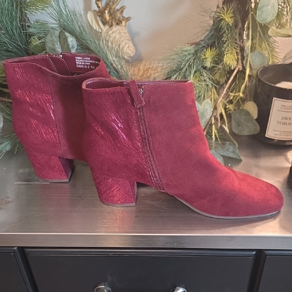 Violet & Red Chic Burgundy Ankle Booties